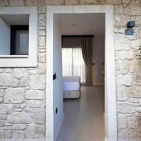 Hotel Ala Da Vinci Alacati 2*